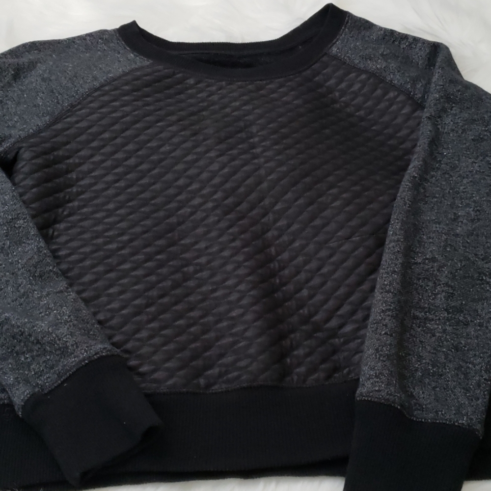 Cute sweater by Mossimo